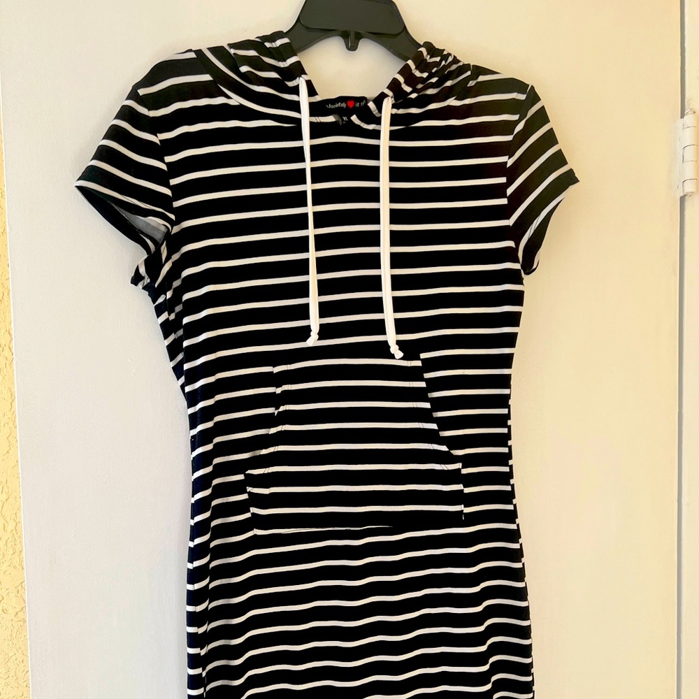 Hoodie mini dress with front pocket